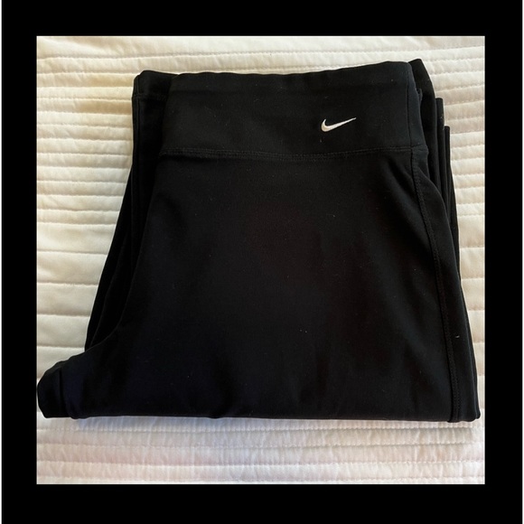 NIKE DRI-FIT Leggings - Picture 10 of 10